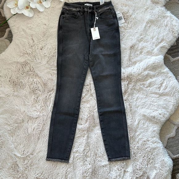 Good American Good Curve Skinny Crop Jeans Size 00/24 - Picture 2 of 9